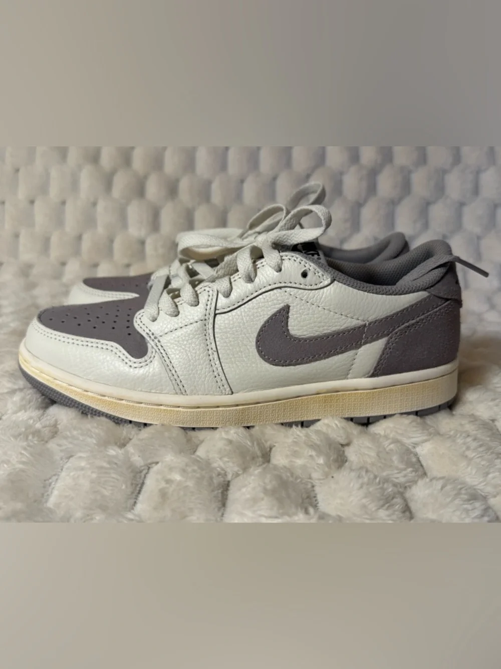 Jordan 1 Retro Low OG Atmosphere M6.5 W8